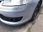 Citroen C4 Typ Links Stoßfänger vorn Frontschürze PDC SRA Nebel EZR grau bis 2008 Citroen C4 Typ Links Stoßfänger vorn Frontschürze PDC SRA Nebel EZR grau bis 2008