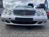 Mercedes E Klasse W211 S211 original Stoßstange Stossfänger vorn 744 Brillantsilber Bj.2005 Mercedes E Klasse W211 S211 original Stoßstange Stossfänger vorn 744 Brillantsilber Bj.2005